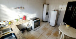 EXCELENTE CASA COM 3 QUARTOS, SUITE, NA LAJE, ESQUINA NA RUA DO MERCADO UNIÃO, EM SÃO SEBASTIÃO/DF.