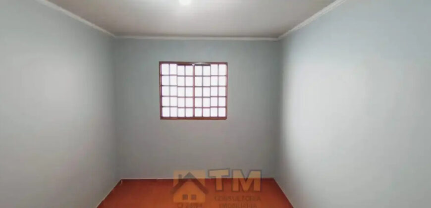 CASA NA QUADRA 205 DO BAIRRO RESIDENCIAL OESTE EM SÃO SEBASTIÃO DF.