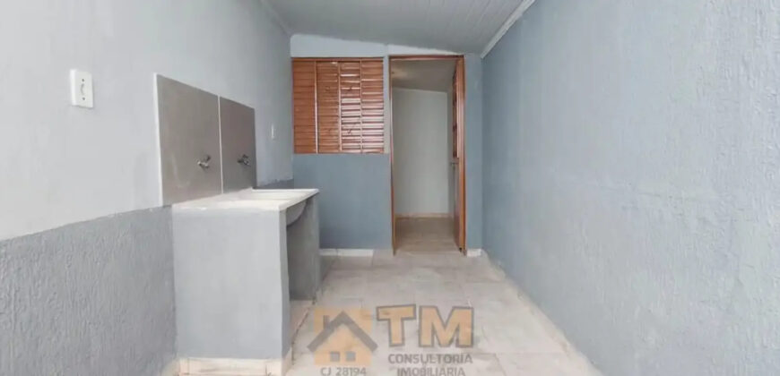 CASA NA QUADRA 205 DO BAIRRO RESIDENCIAL OESTE EM SÃO SEBASTIÃO DF.