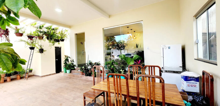 EXCELENTE CASA COM 2 QUARTOS, NO CONDOMINIO QUINTAS DOS IPES, JARDIM BOTANICO DE BRASILIA!