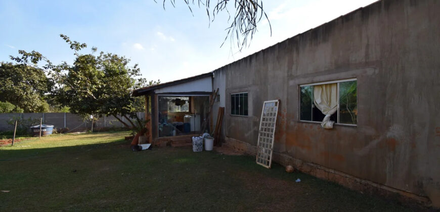 CASA COM 3 QUARTOS, SUITE, NA LAJE, LOTÃO DE 1250 METROS, NO CONDOMINIO MANSÕES BRAUNA, NO JARDIM BOTANICO DE BRASILIA/DF