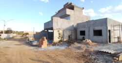 CASA NO CONDOMINIO PINHEIROS, NO JARDIM BOTANICO