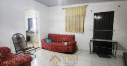 CASA COM 2 SUITES, DE ESQUINA, NO BAIRRO SÃO FRANCISCO, EM SÃO SEBASTIÃO/DF. PERTO DE PARADA E COMERCIO.