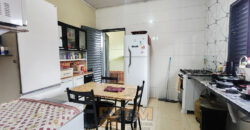 CASA COM 2 SUITES, DE ESQUINA, NO BAIRRO SÃO FRANCISCO, EM SÃO SEBASTIÃO/DF. PERTO DE PARADA E COMERCIO.