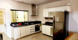 Excelente Casa com 2 Quartos, Toda Forrada,no B. Morro da Cruz, São Sebastião/DF.