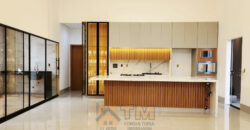 Casa Nova, Moderna no Condomínio Jardim Botanic! Encante-se com esta belíssima residência com fachada contemporânea e acabamentos de alto padrão, localizada em um dos condomínios mais desejados da região!