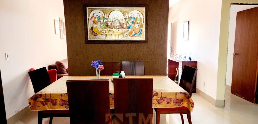 Excelente Casa com 2 Quartos, Toda Forrada,no B. Morro da Cruz, São Sebastião/DF.