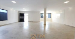 Descubra uma residência confortável e prática no Condomínio Estância dos Ipes, localizado no coração do Jardim Botânico, em Brasília. Com 3 dormitórios, sendo 2 suítes, e 3 vagas de garagem, esse imóvel alia estilo, funcionalidade e uma excelente localização para sua família viver bem.