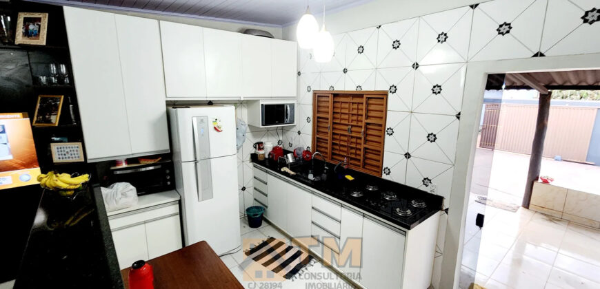 EXCELENTE CASA, COM 2 QUARTOS, PERTO DA PRINCIPAL, BAIRRO MORRO DA CRUZ, EM SÃO SEBASTIÃO/DF.