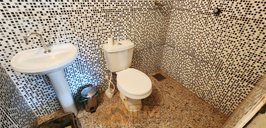 CASA COM 2 SUITES, DE ESQUINA, NO BAIRRO SÃO FRANCISCO, EM SÃO SEBASTIÃO/DF. PERTO DE PARADA E COMERCIO.