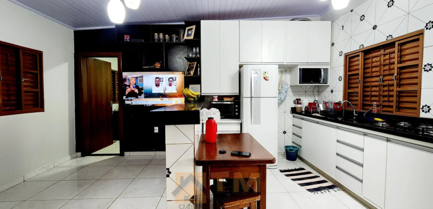 EXCELENTE CASA, COM 2 QUARTOS, PERTO DA PRINCIPAL, BAIRRO MORRO DA CRUZ, EM SÃO SEBASTIÃO/DF.