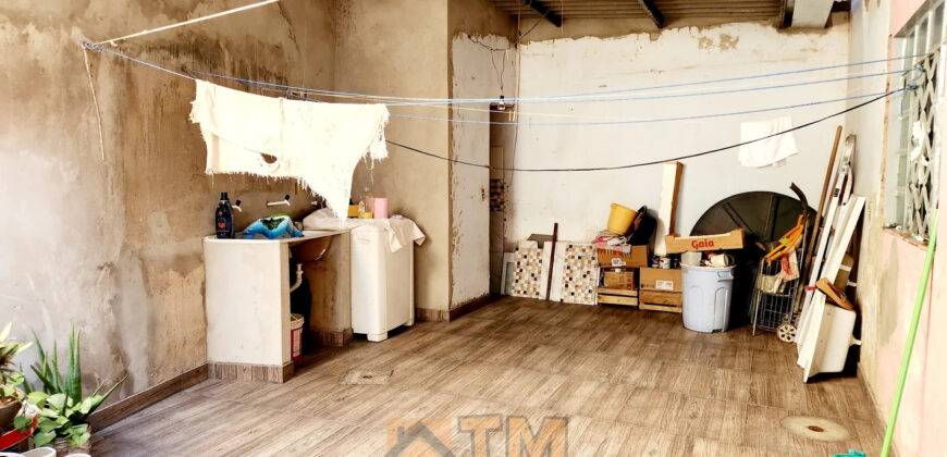 CASA COM 3 QUARTOS, SUITE, BAIRRO VILA NOVA, PERTO DE PARADA E COMERCIO EM SÃO SEBASTIÃO/DF