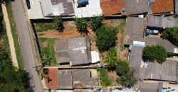 EXCELENTE OPORTUNIDADE! IMÓVEL UNICO ! LOTE DE APROXIMADAMENTE 1.000 METROS NA CIDADE, COM 3 CASAS, NO BAIRRO MORRO AZUL, DE FRENTE AO CONDOMINIO ALTO MANGUEIRAL, PROXIMO AO SUPER ADEGA, AO ULTRABOX EM SÃO SEBASTIÃO/DF.