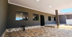 CASA NOVA, MODERNA, COM 2 QUARTOS, SUITE, NO BAIRRO VILA DO BOA, EM SÃO SEBASTIÃO/DF. PERTO DE PARADA E COMERCIO.