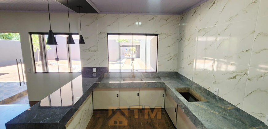 CASA NOVA, MODERNA, COM 2 QUARTOS, SUITE, NO BAIRRO VILA DO BOA, EM SÃO SEBASTIÃO/DF. PERTO DE PARADA E COMERCIO.