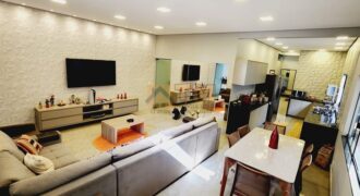 MARAVILHOSO SOBRADO NO CENTRO DA CIDADE, MODERNO, COM FINO ACABAMENTO, 3 SUITES, EM SÃO SEBASTIÃO DF. AC. CARRO