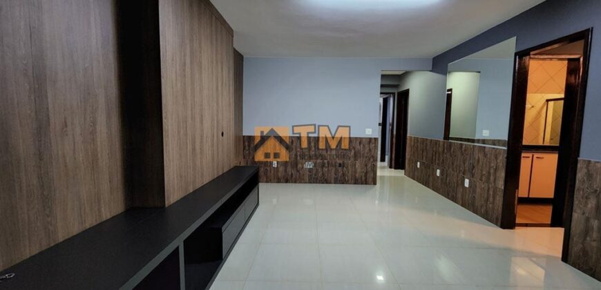 Excelente Casa com 3 Quartos, Suites, Armários Planejados, Toda na Laje, localizada no Bairro Residencial do Bosque, em São Sebastião/DF.