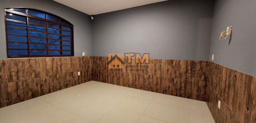 Excelente Casa com 3 Quartos, Suites, Armários Planejados, Toda na Laje, localizada no Bairro Residencial do Bosque, em São Sebastião/DF.