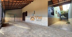 Excelente Casa com 3 Quartos, Suites, Armários Planejados, Toda na Laje, localizada no Bairro Residencial do Bosque, em São Sebastião/DF.