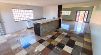 SOBRADO COM LOTÃO DE 300 METROS, BAIRRO MORRO DA CRUZ, EM SÃO SEBASTIÃO/DF.