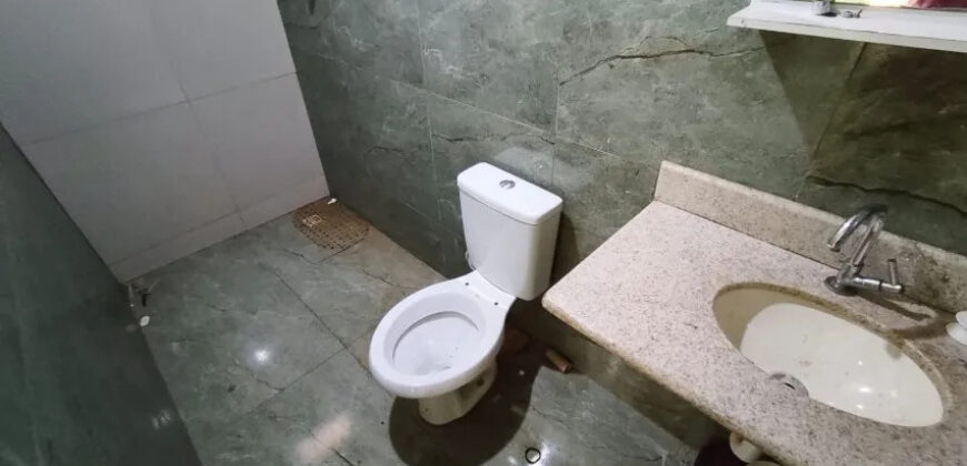 SOBRADO COM LOTÃO DE 300 METROS, BAIRRO MORRO DA CRUZ, EM SÃO SEBASTIÃO/DF.