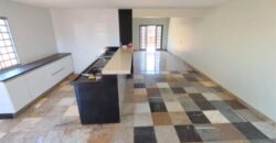 SOBRADO COM LOTÃO DE 300 METROS, BAIRRO MORRO DA CRUZ, EM SÃO SEBASTIÃO/DF.