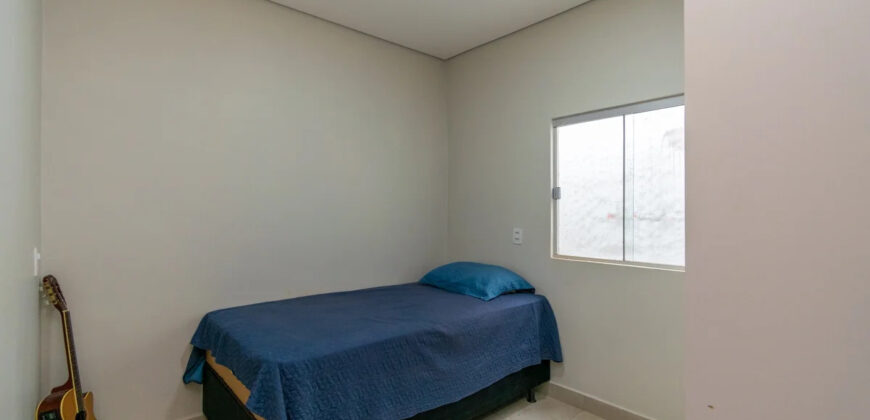 EXCELENTE CASA MAIS UMA KIT NOS FUNDOS, EM CONDOMÍNIO. REGIÃO DO TORORÓ JARDIM BOTÂNICO/DF. CONDOMINIO PERTO DA BR 140, COM FÁCIL ACESSO!