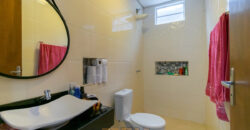 EXCELENTE CASA MAIS UMA KIT NOS FUNDOS, EM CONDOMÍNIO. REGIÃO DO TORORÓ JARDIM BOTÂNICO/DF. CONDOMINIO PERTO DA BR 140, COM FÁCIL ACESSO!