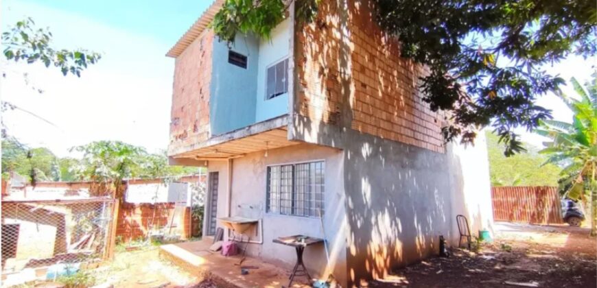 SOBRADO COM LOTÃO DE 300 METROS, BAIRRO MORRO DA CRUZ, EM SÃO SEBASTIÃO/DF.