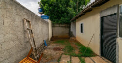 EXCELENTE CASA MAIS UMA KIT NOS FUNDOS, EM CONDOMÍNIO. REGIÃO DO TORORÓ JARDIM BOTÂNICO/DF. CONDOMINIO PERTO DA BR 140, COM FÁCIL ACESSO!