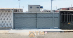 CASA COM 3 QUARTOS, SUITE, PERTO DE PARADA E COMERCIO EM SAMAMBAIA SUL NA QR 502, NO DISTRITO FEDERAL.