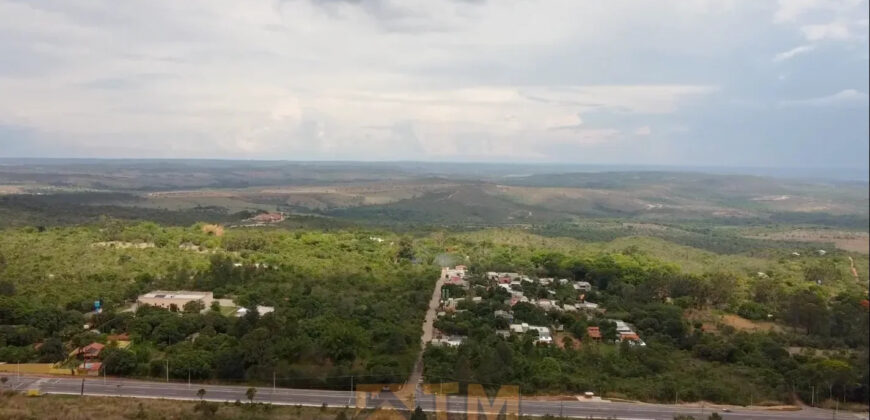 EXCELENTE CASA MAIS UMA KIT NOS FUNDOS, EM CONDOMÍNIO. REGIÃO DO TORORÓ JARDIM BOTÂNICO/DF. CONDOMINIO PERTO DA BR 140, COM FÁCIL ACESSO!