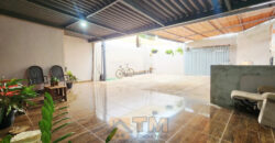 EXCELENTE CASA, DE ESQUINA, COM CHURRASQUEIRA, BAIRRO RESIDENCIAL OESTE, EM SÃO SEBASTIÃO/DF. ACEITA PERMUTA CASA EM CONDOMINIO