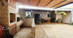 EXCELENTE CASA, DE ESQUINA, COM CHURRASQUEIRA, BAIRRO RESIDENCIAL OESTE, EM SÃO SEBASTIÃO/DF. ACEITA PERMUTA CASA EM CONDOMINIO