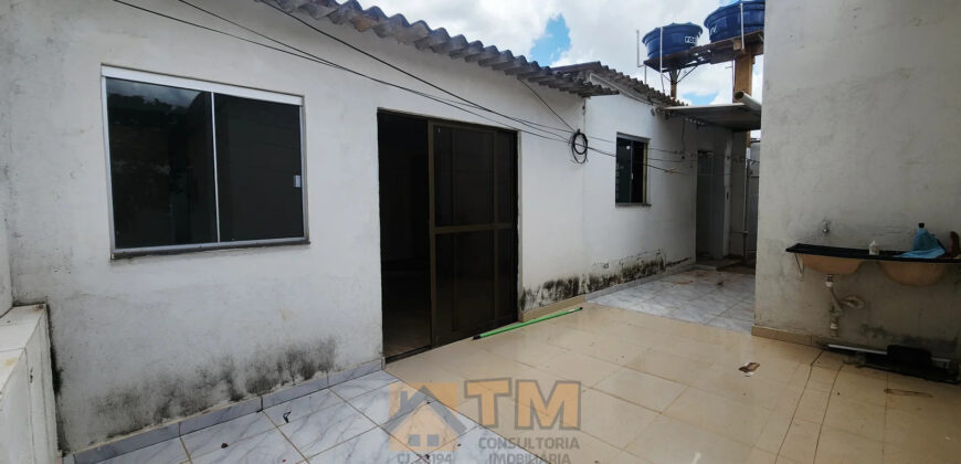 2 EXCELENTES CASAS NO MESMO LOTE, COM TUDO INDEPENTE, NO BAIRRO VILA NOVA, PERTO DA ESQUINA 14, EM SÃO SEBASTIÃO/DF.