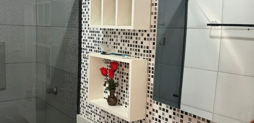 EXCELENTE CASA COM 3 QUARTOS, ARMÁRIOS PLANEJADOS, BAIRRO BORA MANSO, PERTO DA PRINCIPAL, E DO COMERCIO, EM SÃO SEBASTIÃO/DF.