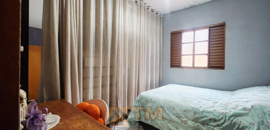 SOBRADO COM 6 QUARTOS, NO BAIRRO VILA NOVA PERTO DE COMERCIO E PARADA DE ONIBUS, EM SÃO SEBASTIÃO/DF.