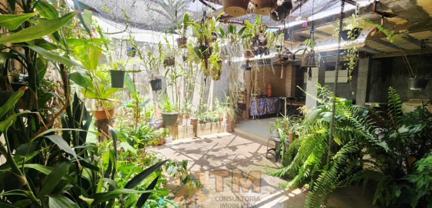 SOBRADO COM 6 QUARTOS, NO BAIRRO VILA NOVA PERTO DE COMERCIO E PARADA DE ONIBUS, EM SÃO SEBASTIÃO/DF.