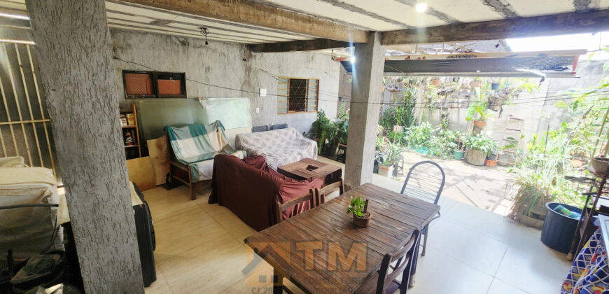 SOBRADO COM 6 QUARTOS, NO BAIRRO VILA NOVA PERTO DE COMERCIO E PARADA DE ONIBUS, EM SÃO SEBASTIÃO/DF.