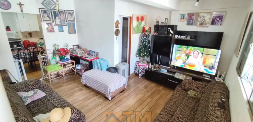 CASA NO BAIRRO CENTRO, PERTO DE PARADA DE ONIBUS E COMERCIO, EM SÃO SEBASTIÃO/DF .