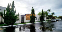 Casa com 3 Quartos, Suítes, Condomínio Solar de Brasilia, proximo a ponte JK, no Jardim Botânico de Brasília /DF.