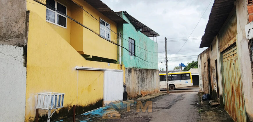 SOBRADO COM 2 QUARTOS, NO BAIRRO MORRO AZUL PERTO DE COMERCIO E PARADA DE ONIBUS, EM SÃO SEBASTIÃO/DF.