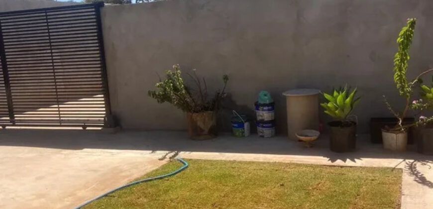 CASA NO CONDOMÍNIO ESTÂNCIA DO IPÊS, JARDIM BOTÂNICO DF.