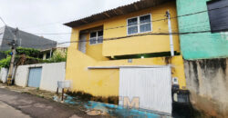 SOBRADO COM 2 QUARTOS, NO BAIRRO MORRO AZUL PERTO DE COMERCIO E PARADA DE ONIBUS, EM SÃO SEBASTIÃO/DF.