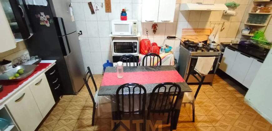 CASA NO BAIRRO CENTRO, PERTO DE PARADA DE ONIBUS E COMERCIO, EM SÃO SEBASTIÃO/DF .