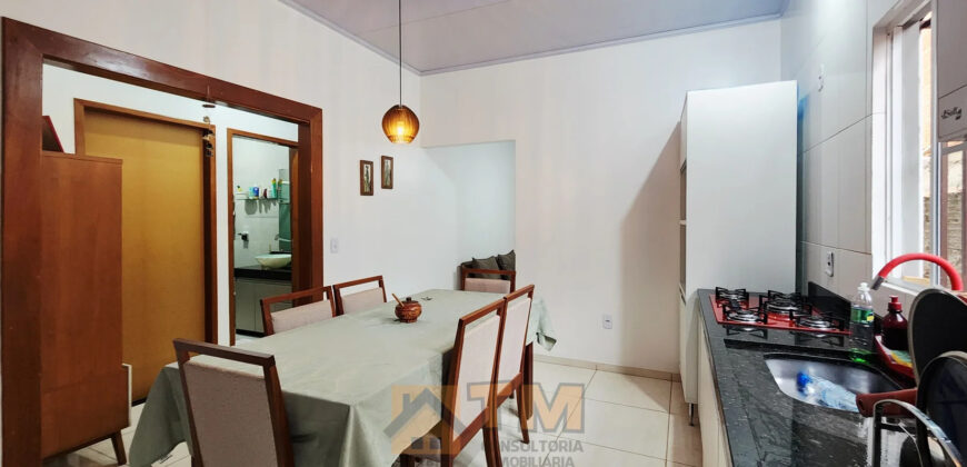 EXCELENTE CASA COM 2 QUARTOS, BEM LOCALIZADA, NO BAIRRO RESIDENCIAL OESTE EM SÃO SEBASTIÃO /DF.