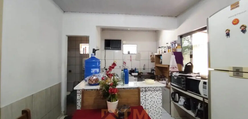OPORTUNIDADE DE INVESTIR OU MORAR SÃO 2 CASAS MAIS UMA KIT NO MESMO LOTE, NO BAIRRO CENTRO, PERTO DO SUPERMERCADO SUPER BOM, EM SÃO SEBASTIÃO/DF.