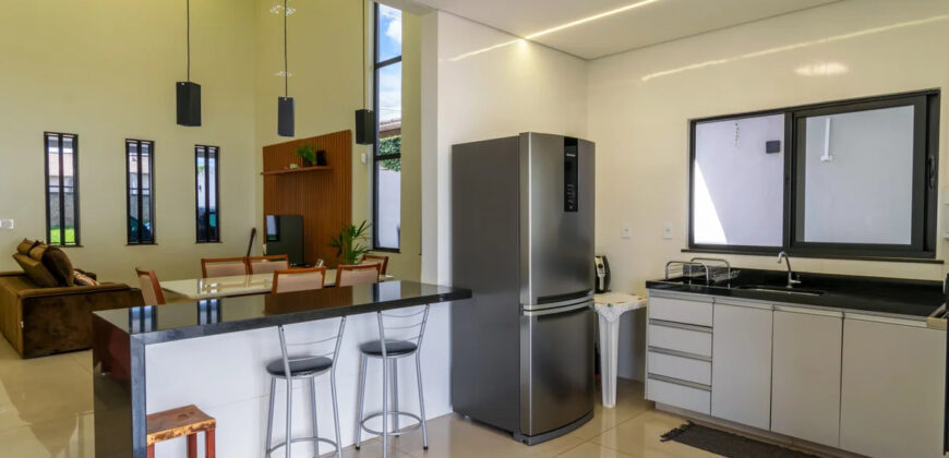 Casa Moderna à Venda no Jardim Botânico Encante-se com esta belíssima casa moderna, projetada para oferecer conforto, sofisticação e qualidade de vida em uma das regiões mais valorizadas do Jardim Botânico de Brasília.