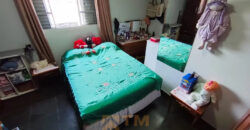 CASA NO BAIRRO CENTRO, PERTO DE PARADA DE ONIBUS E COMERCIO, EM SÃO SEBASTIÃO/DF .