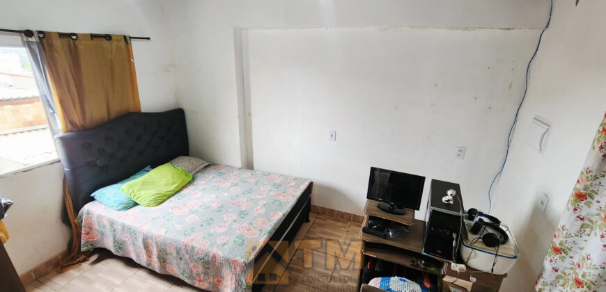 SOBRADO COM 2 QUARTOS, NO BAIRRO MORRO AZUL PERTO DE COMERCIO E PARADA DE ONIBUS, EM SÃO SEBASTIÃO/DF.